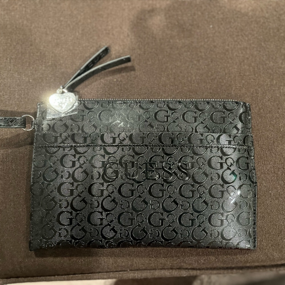 Guess wristlet